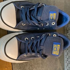 navy blue converse